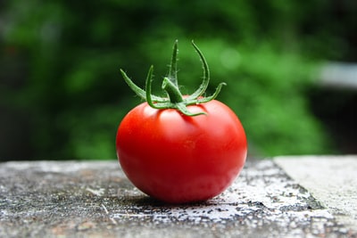 Tomato-rosemary Salad