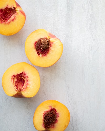 Peach-Or-Nectarine Dessert Cake