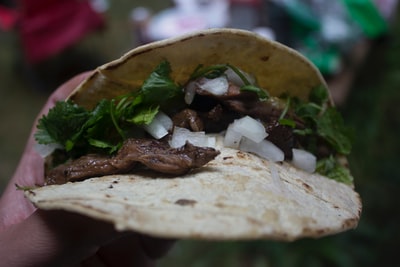 Suppers: [thursday] Greek Beef Pita Pockets