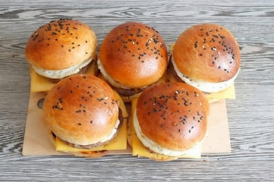 Spicy Cake Buns